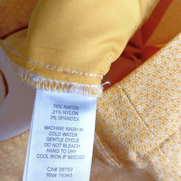 CYNTHIA ROWLEY Pants Women 6 Yellow Geometric Print Stretch Career Ankle Pants - Picture 6 of 6